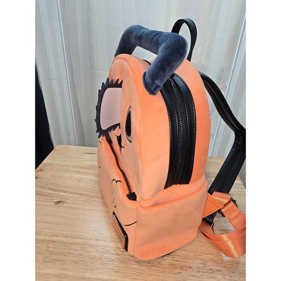 Loungefly Chainsaw Man Pochita Plush Mini Backpack - Picture 2 of 14